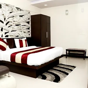 *** Hotel Aashadeep India